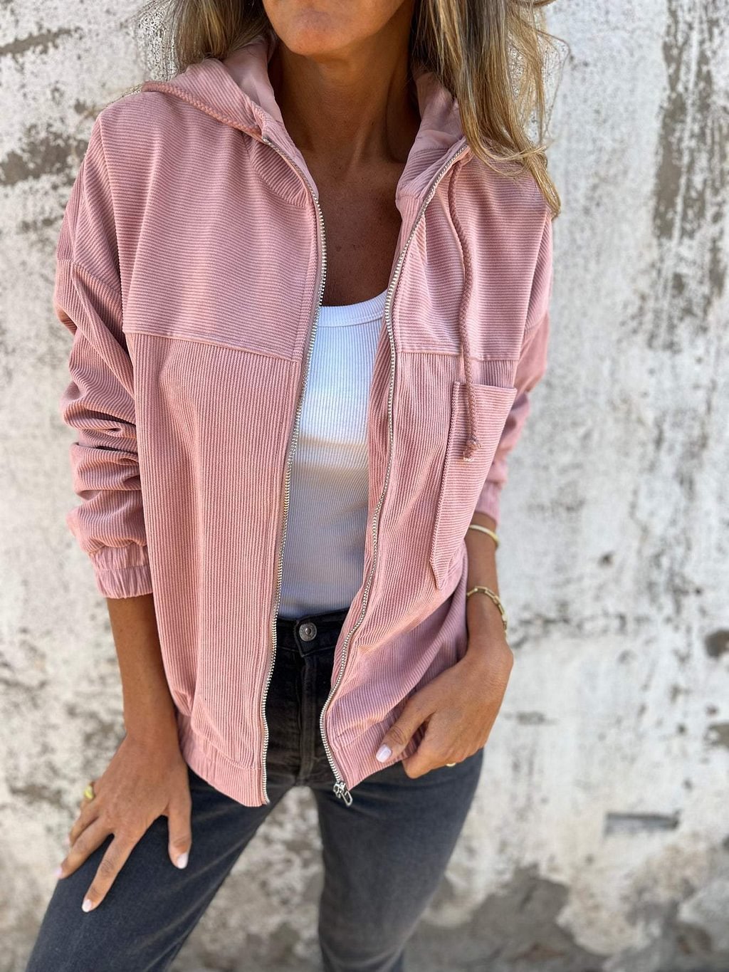 Veste ICONIC – L'Essence du Style Urbain