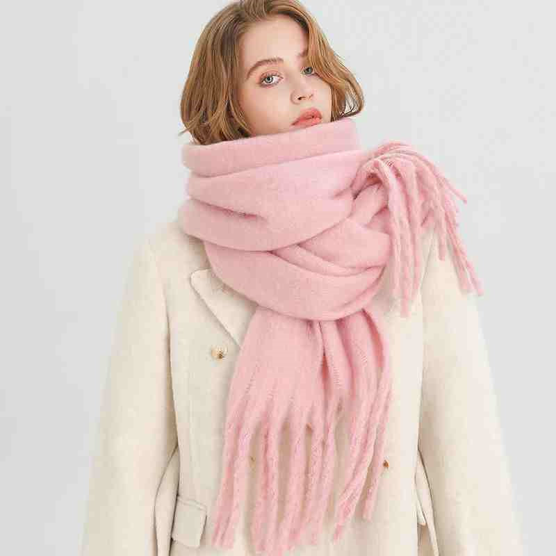 Écharpe Flowy – Élégance et Chaleur pour l’Hiver