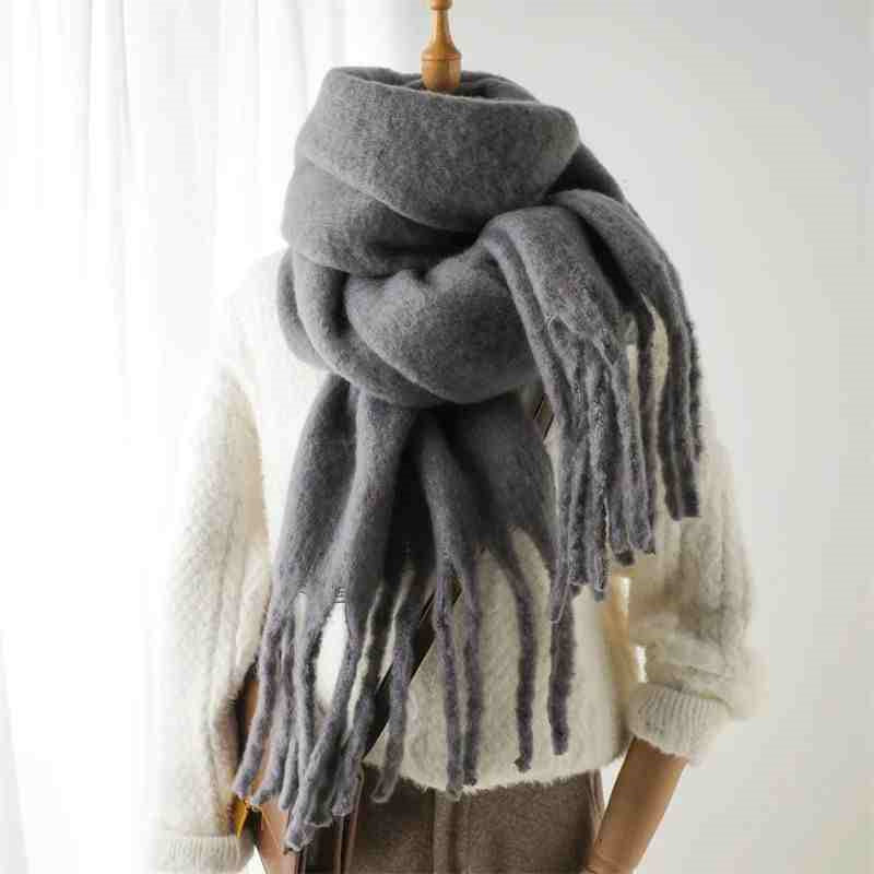 Écharpe Flowy – Élégance et Chaleur pour l’Hiver